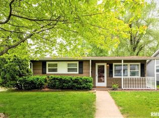 1504 Augusta St, Pekin, IL 61554