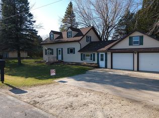 6312 Marken Rd, Valders, WI 54245