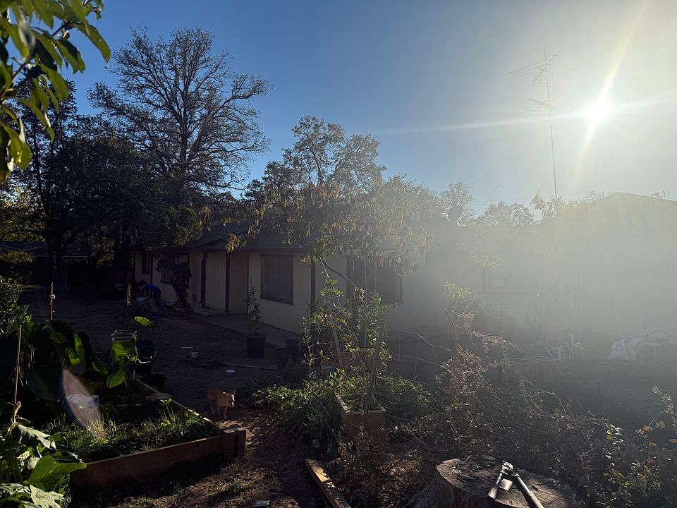 1st image of 19989 Sunnyview Dr