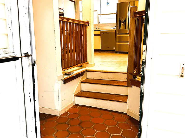1732 Whitney Ave #A — Photo 14