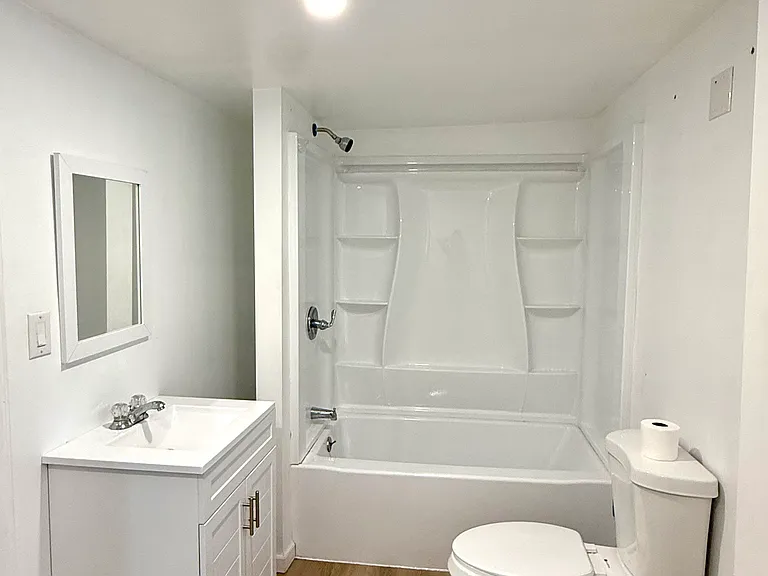 1443 Albright Ave — Photo 3