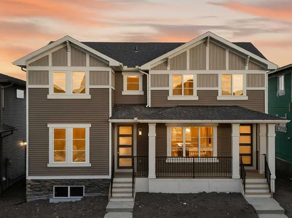 215 N Waterford Hts, Chestermere, AB T1X 2M7