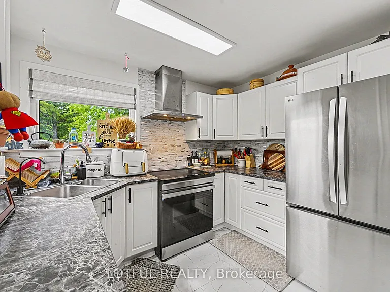 10 Cassidy Rd — Photo 12