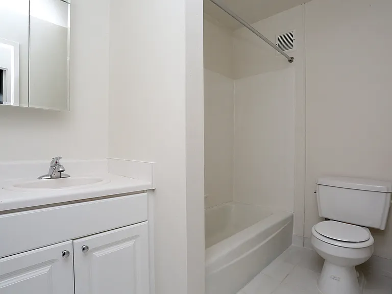 Belmont Heights — Photo 16