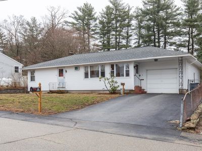 9 Ruth Street, Bedford, NH, 03110