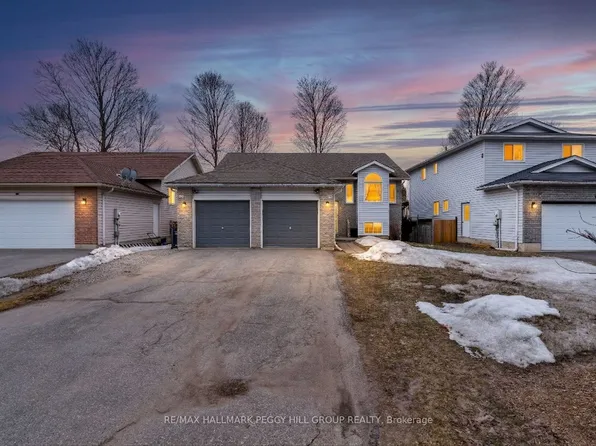 11A Vernon St, Essa, ON L3W 0V5