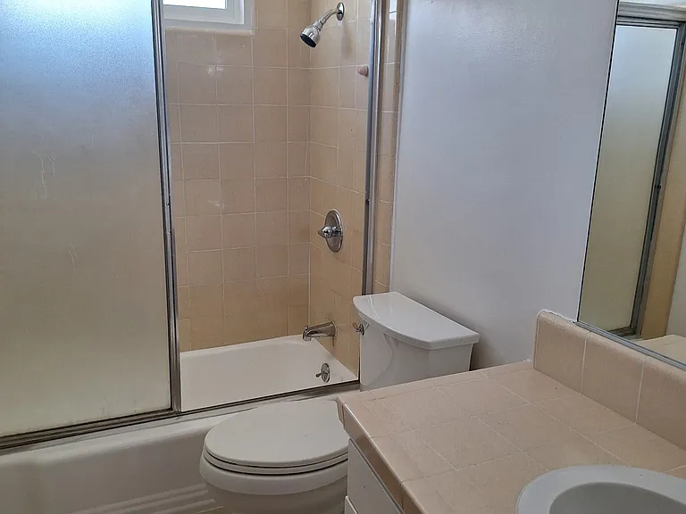 7944 Bright Ave #H — Photo 6