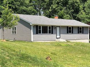 32 Bonnie Dr, Farmington, CT 06032