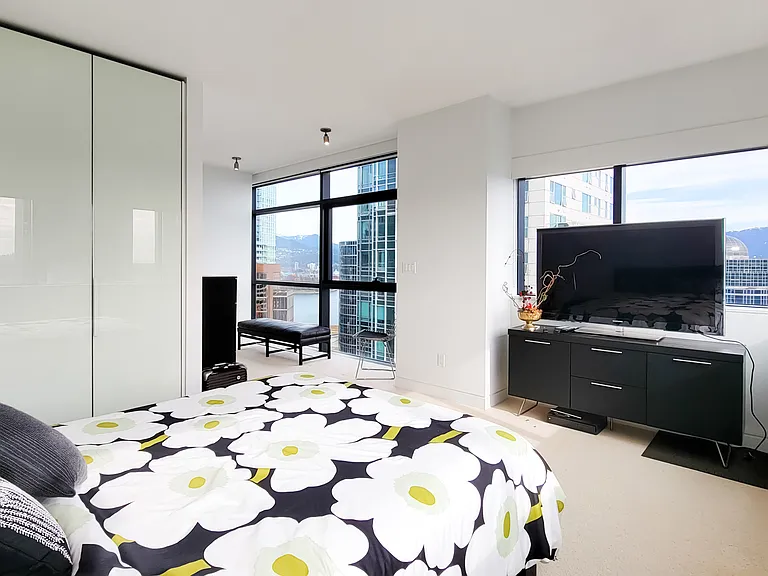 838 Hastings St W #2401 — Photo 48