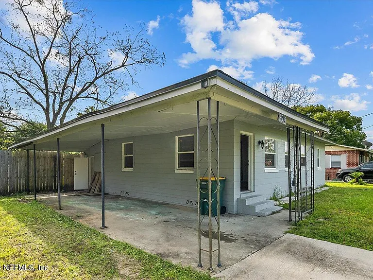 3919 Skycrest Dr — Photo 58