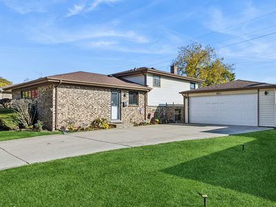 851 Love St, Elk Grove Village, IL, 60007