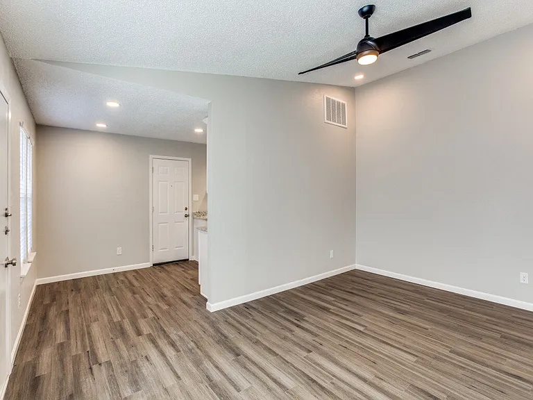 3416 Hamilton Ave #A — Photo 5