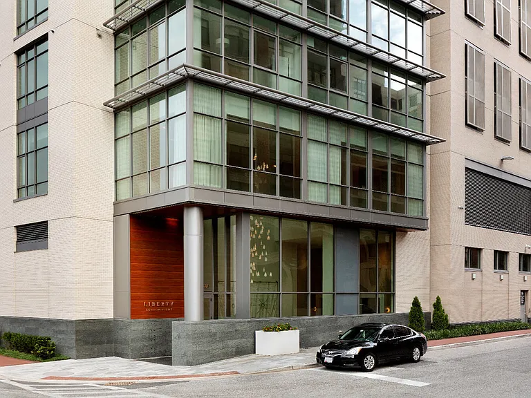 Liberty Harbor East — Photo 76