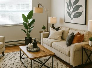 680 Florida Ave APT 1, Pittsburgh, PA 15228