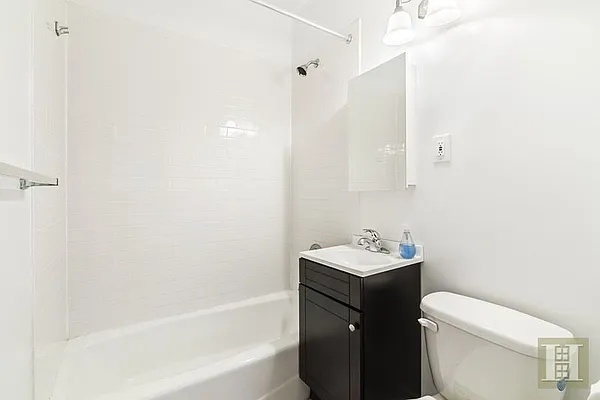 Rented by Halstead Real Estate | media 15