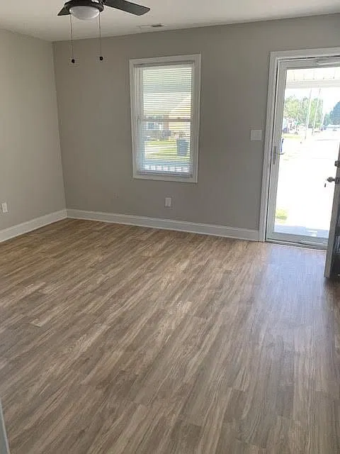 1 bed, 1.0 bath, 520 sqft, $735 — Photo 3