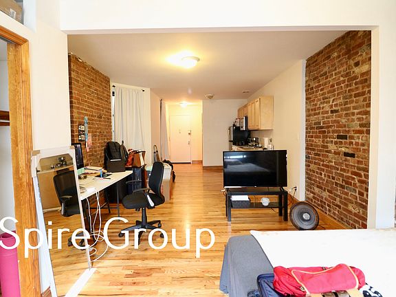 3rd image of 814 10th Ave APT 5F