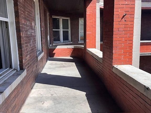 3rd image of 624 Rockdale Ave #35