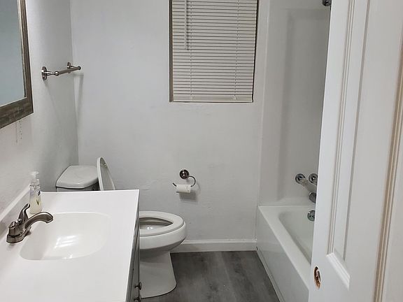 4th image of 12456 Sunny Vista Ave