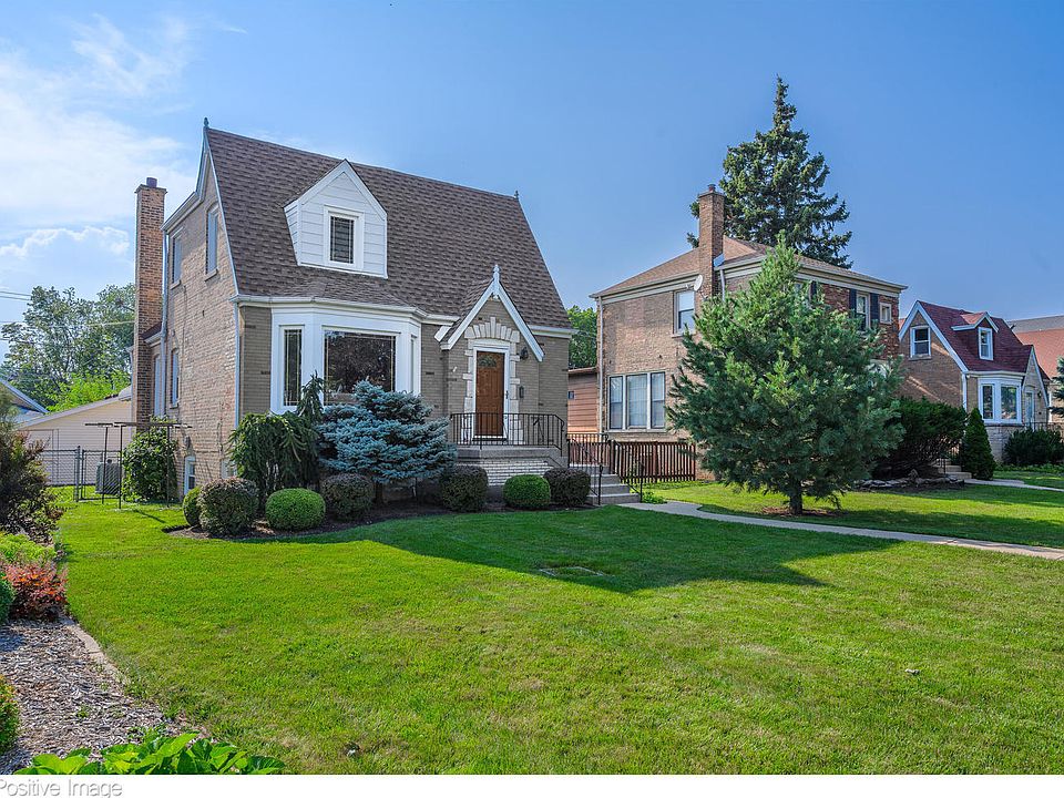 1st image of 3016 N 77th Ct