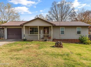 665 Patterson Rd, Walland, TN 37886