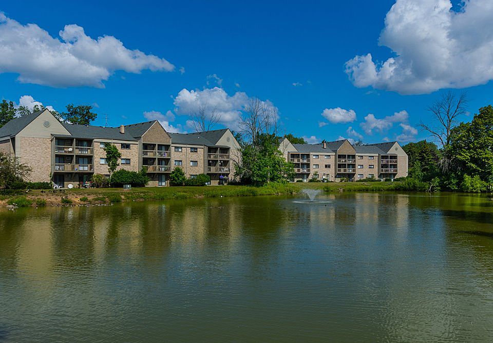 5310 Kellogg Woods Dr SE 5380109, Kentwood, MI 49548 Zillow