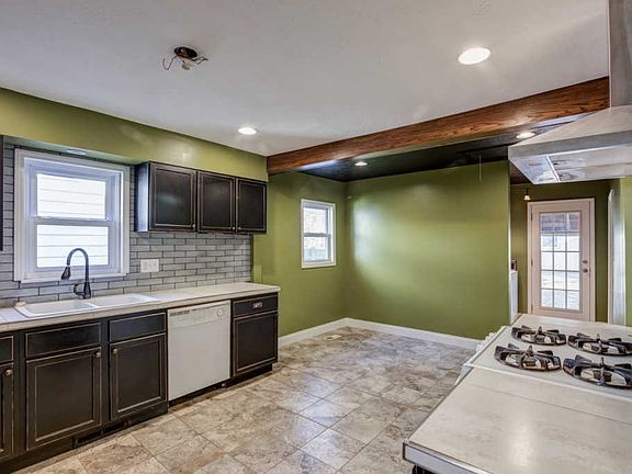 5th image of 113 N Woods Ave