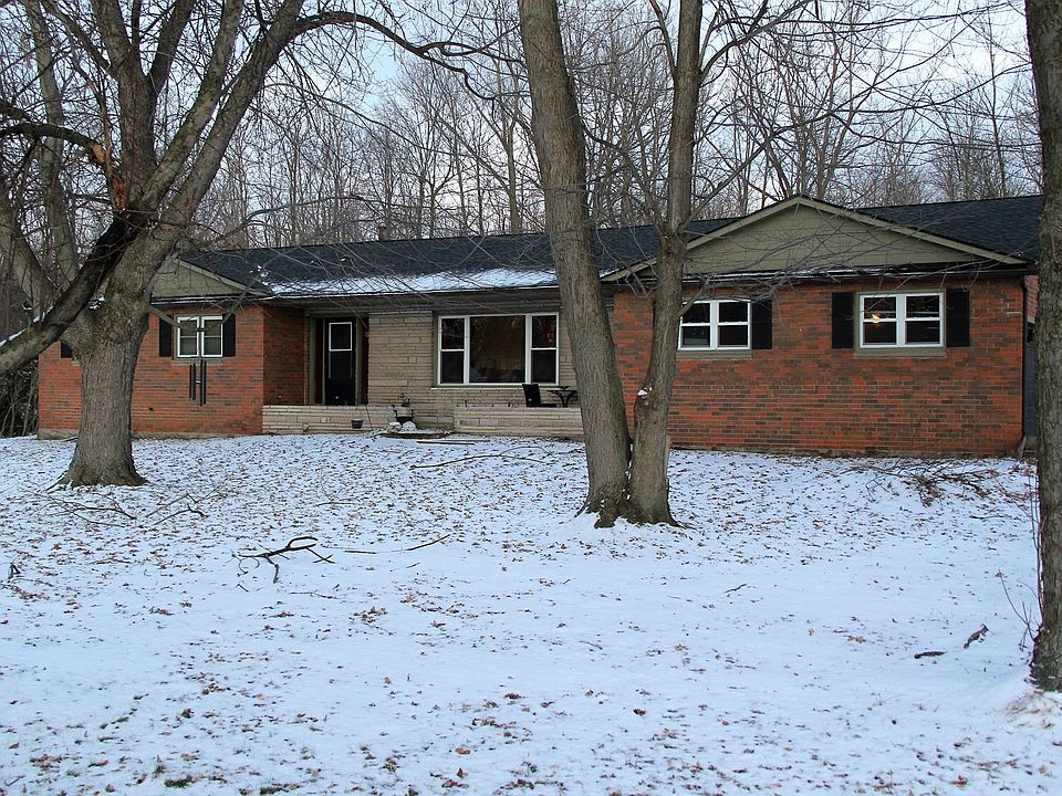 2nd image of 1302 Wayneport Rd