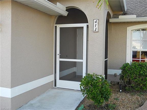 3rd image of 418 NW 37th Ave