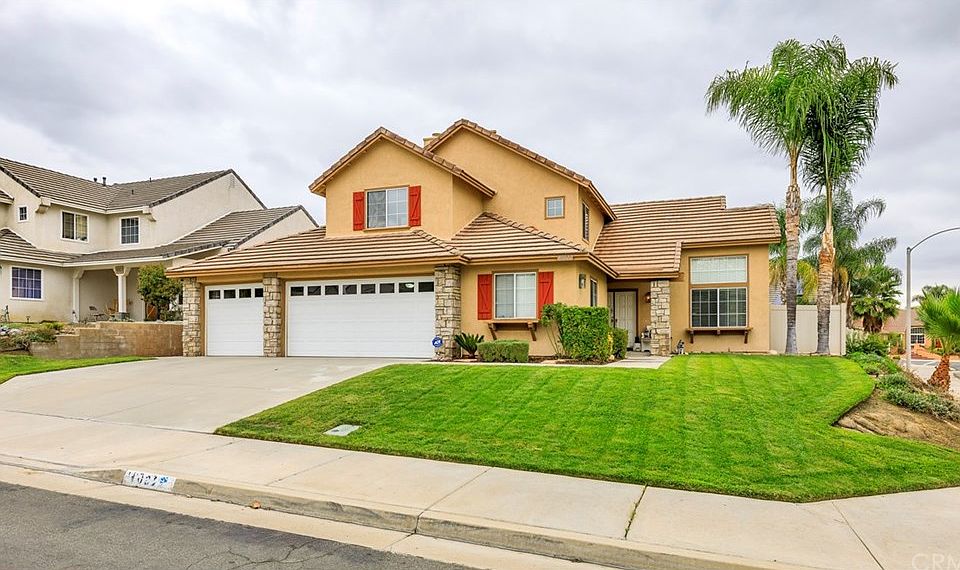 2nd image of 40022 Milkmaid Ln