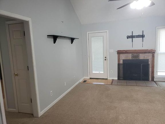4th image of 993 Merritt Lewis Ln