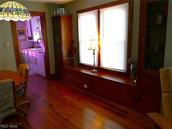 2nd image of 508 Blaine St