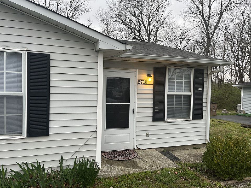 1st image of 2710 Vista Ln