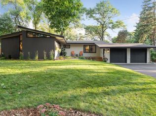 702 S Drillane Rd, Hopkins, MN 55305