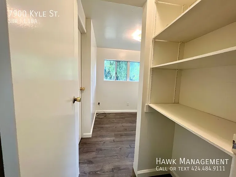 7900 Kyle St — Photo 10