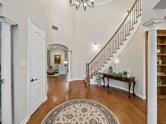 2nd image of 2930 Falcon Way