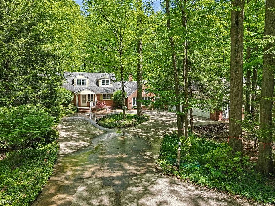 1st image of 45 Sterncrest Dr