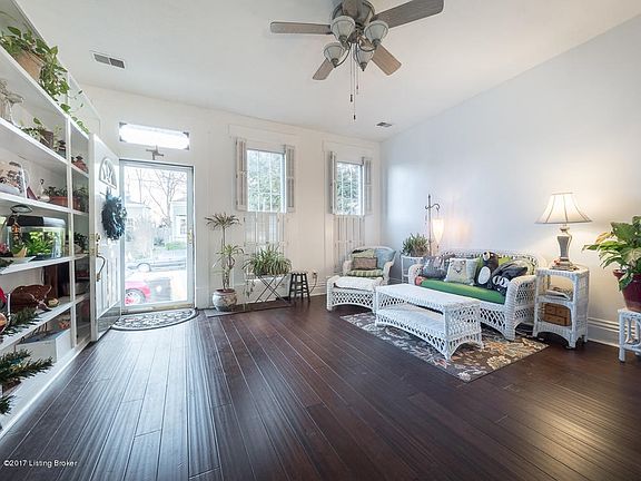 1111 e saint catherine-5