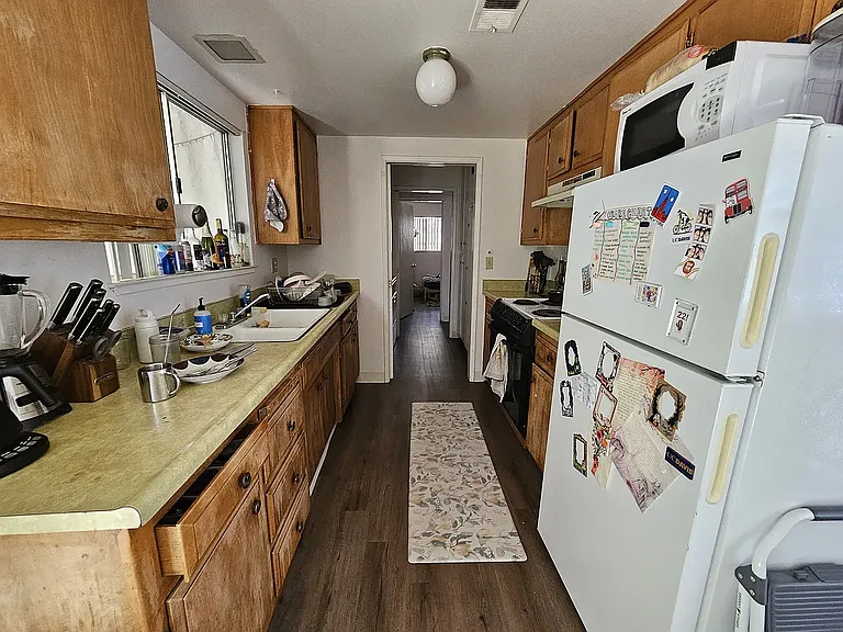 613 Radcliffe Dr — Photo 3