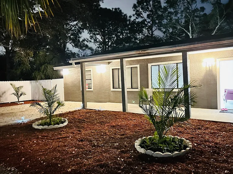 7306 Winchester Dr — Photo 1