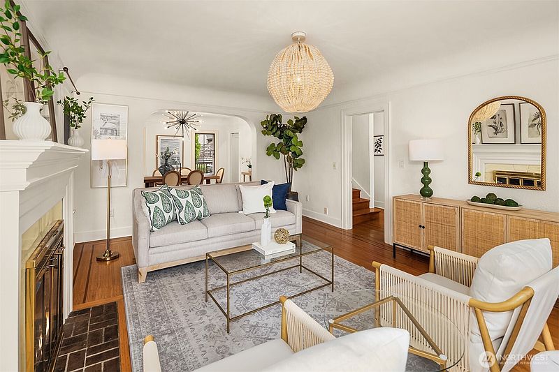 4th image of 4322 NE 43rd Street