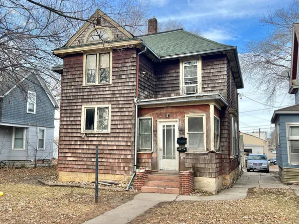 304 W College St, Albert Lea, MN 56007
