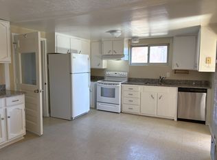 2425 Mountain Rd NW, Albuquerque, NM 87104