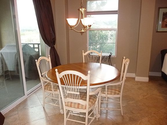 2nd image of 2762 Escala Cir