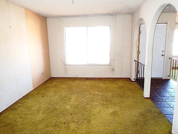 5th image of 887 Santa Dorotea Cir