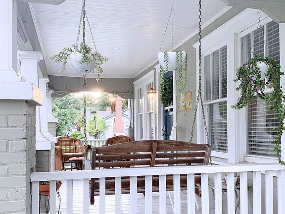 4th image of 3559 Dellwood Ave
