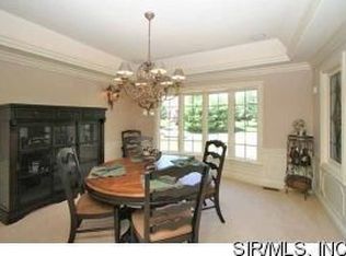 14 Greystone Ln, Edwardsville, IL 62025