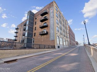 220 W Jackson Ave APT 203, Knoxville, TN 37902