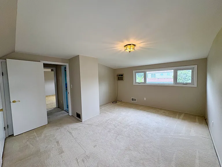 166 Wilfred Blvd — Photo 8