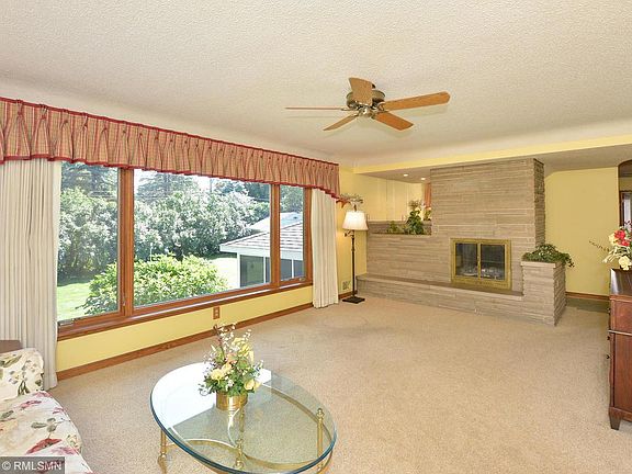 4th image of 323 Campbell Dr